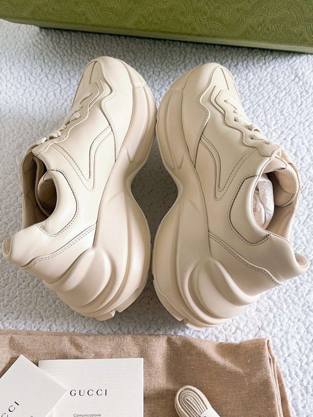 Gucci Rhyton Gucci Logo Leather Sneaker - Picture 8 of 16